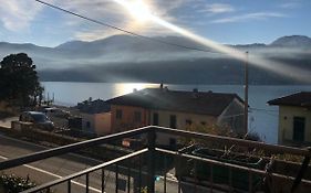 In centro Ca' Leandro Vista lago